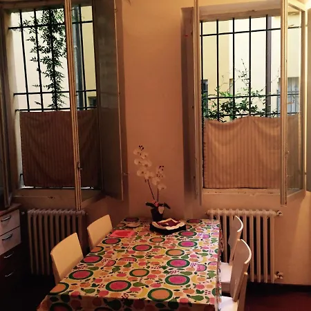 Apartment Little Studio In Carducci Melograno Palace